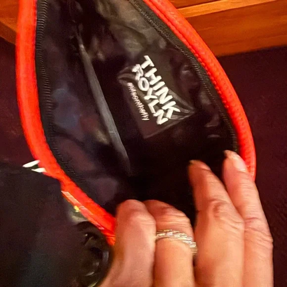 Red Quilted Chain Shoulder Bag - Picture 5 of 5